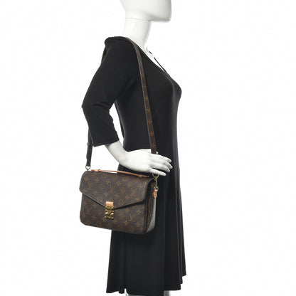 Louis Vuitton Monogram Pochette Metis 2 of 10