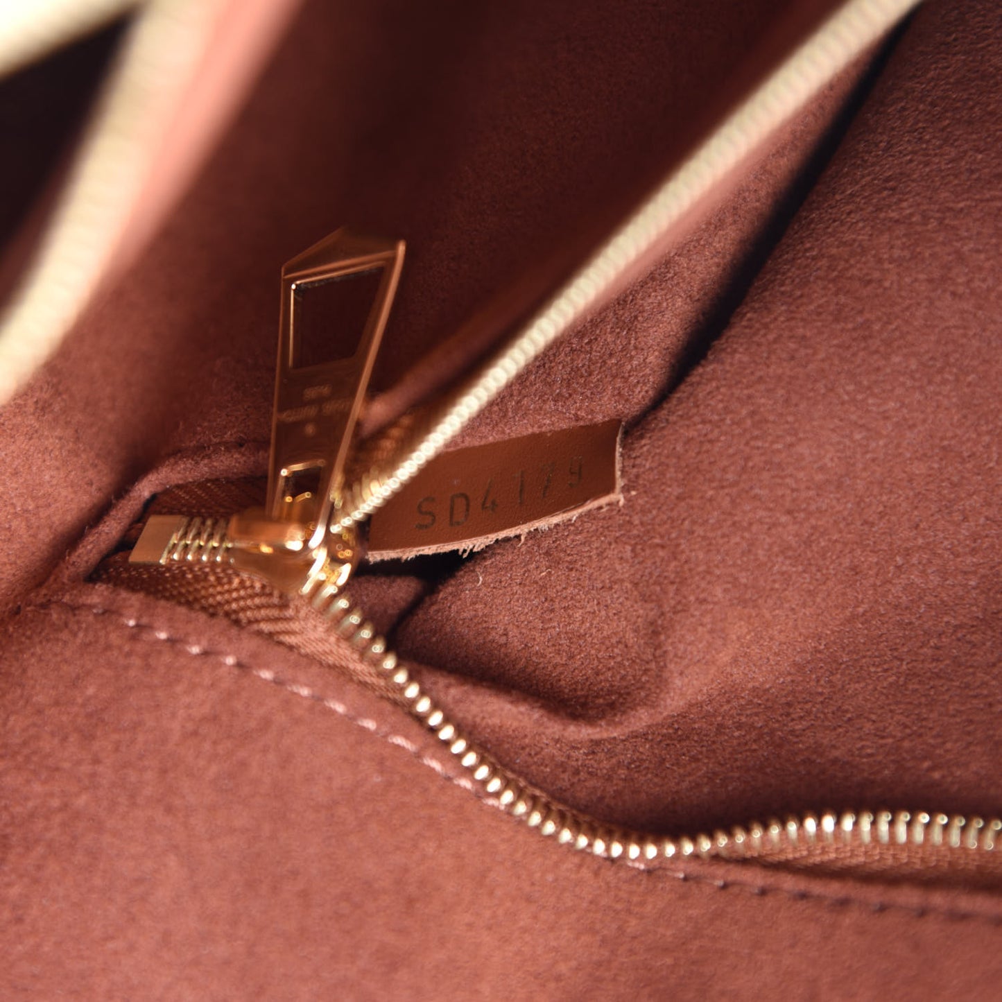 Monogram Soufflot MM Caramel