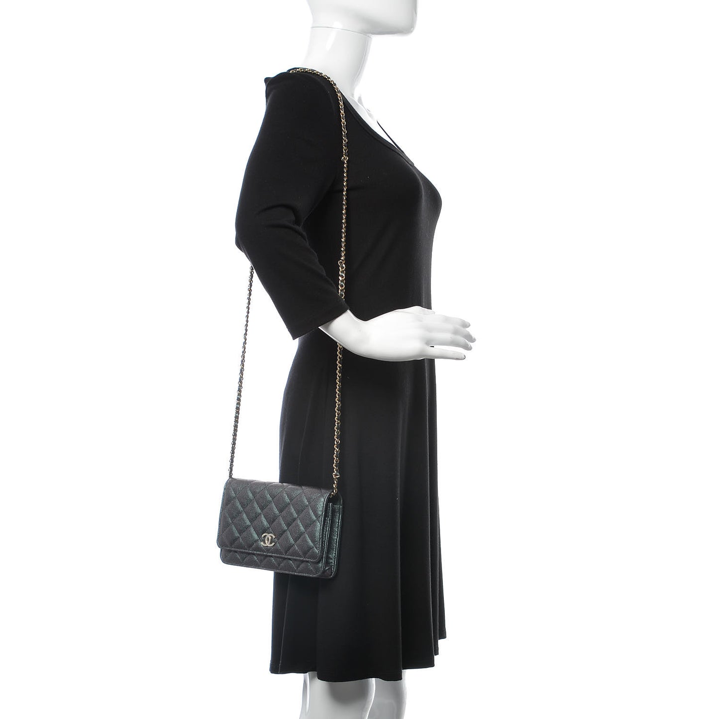 Iridescent Caviar Quilted Wallet On Chain WOC Black
