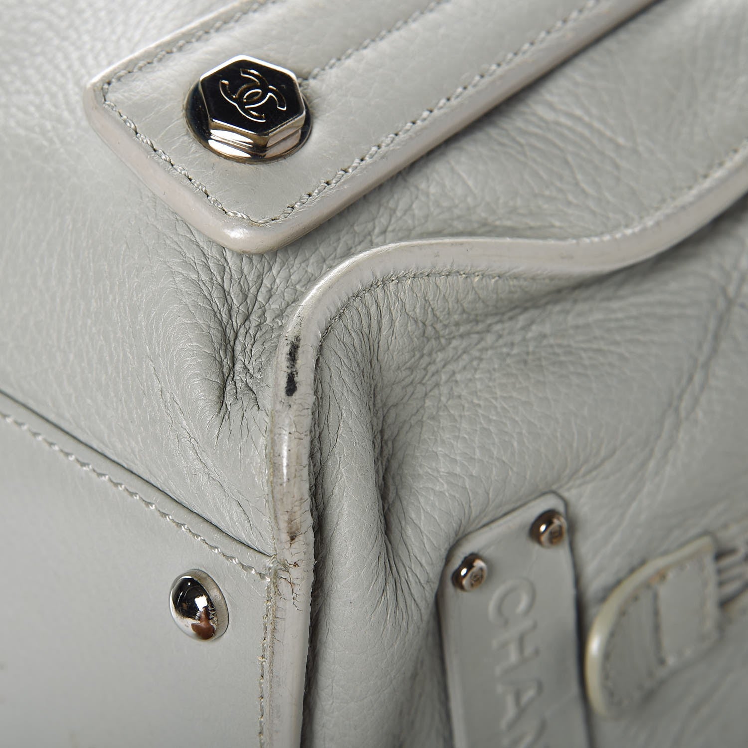 Chanel Deerskin Bolt Bag Light Green 10 of 21