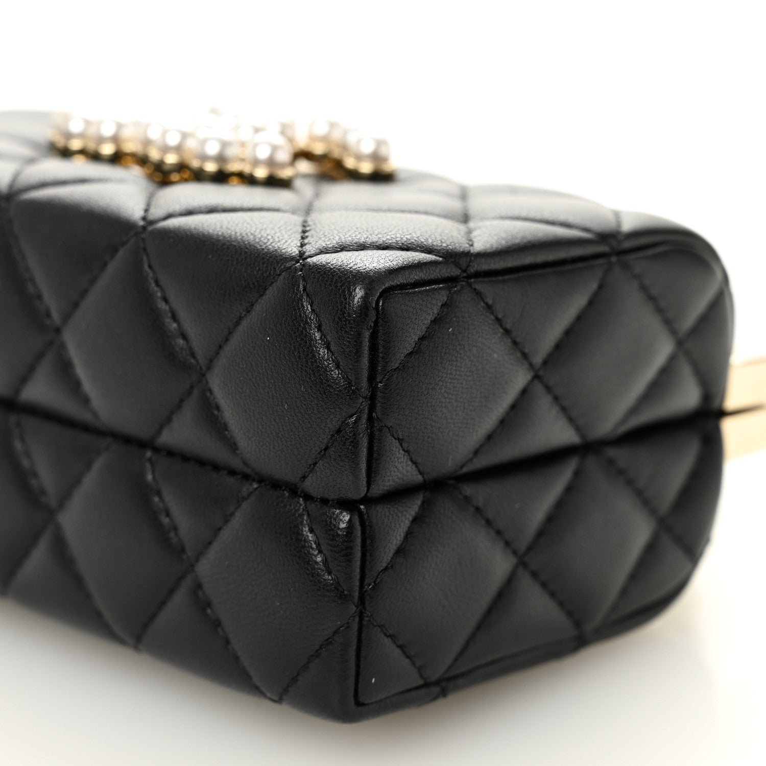 Chanel Lambskin Quilted Pearl CC Vanity Case Black 9 of 9