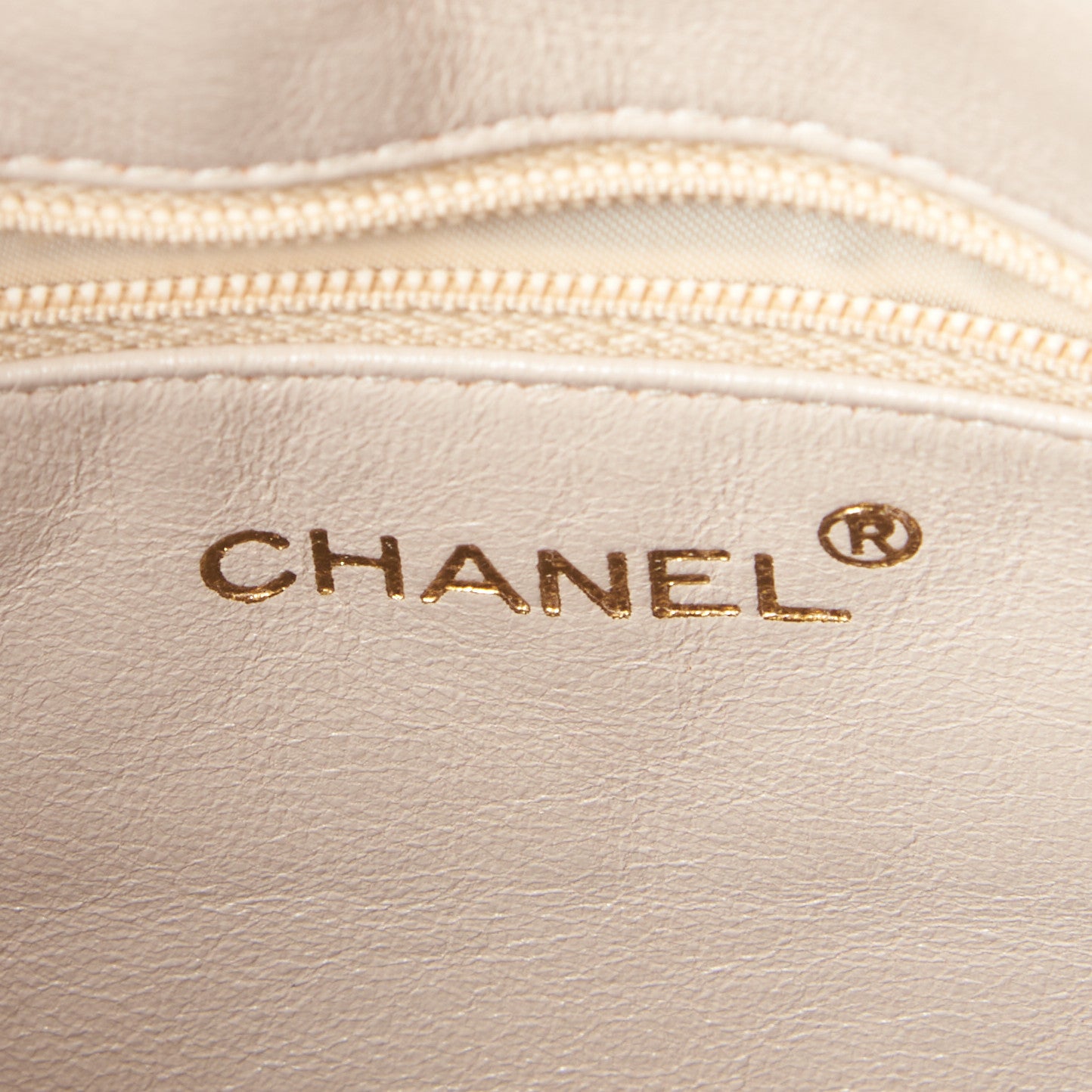 Lambskin Quilted CC Tassel Camera Case White