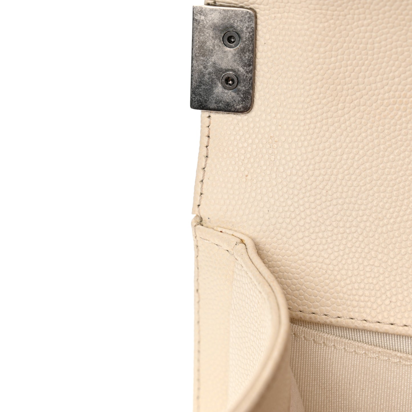 Caviar Quilted Medium Boy Flap Ivory