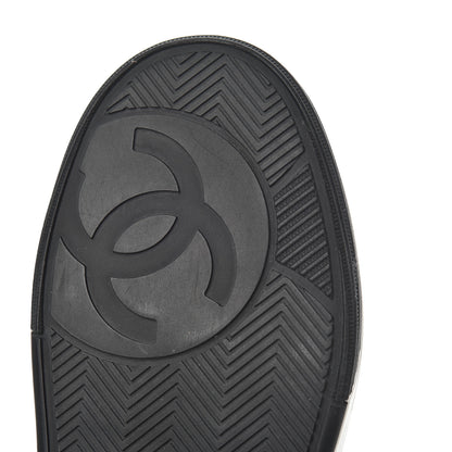 Chanel Calfskin Womens Logo Sneakers 35 Black White 17 of 18