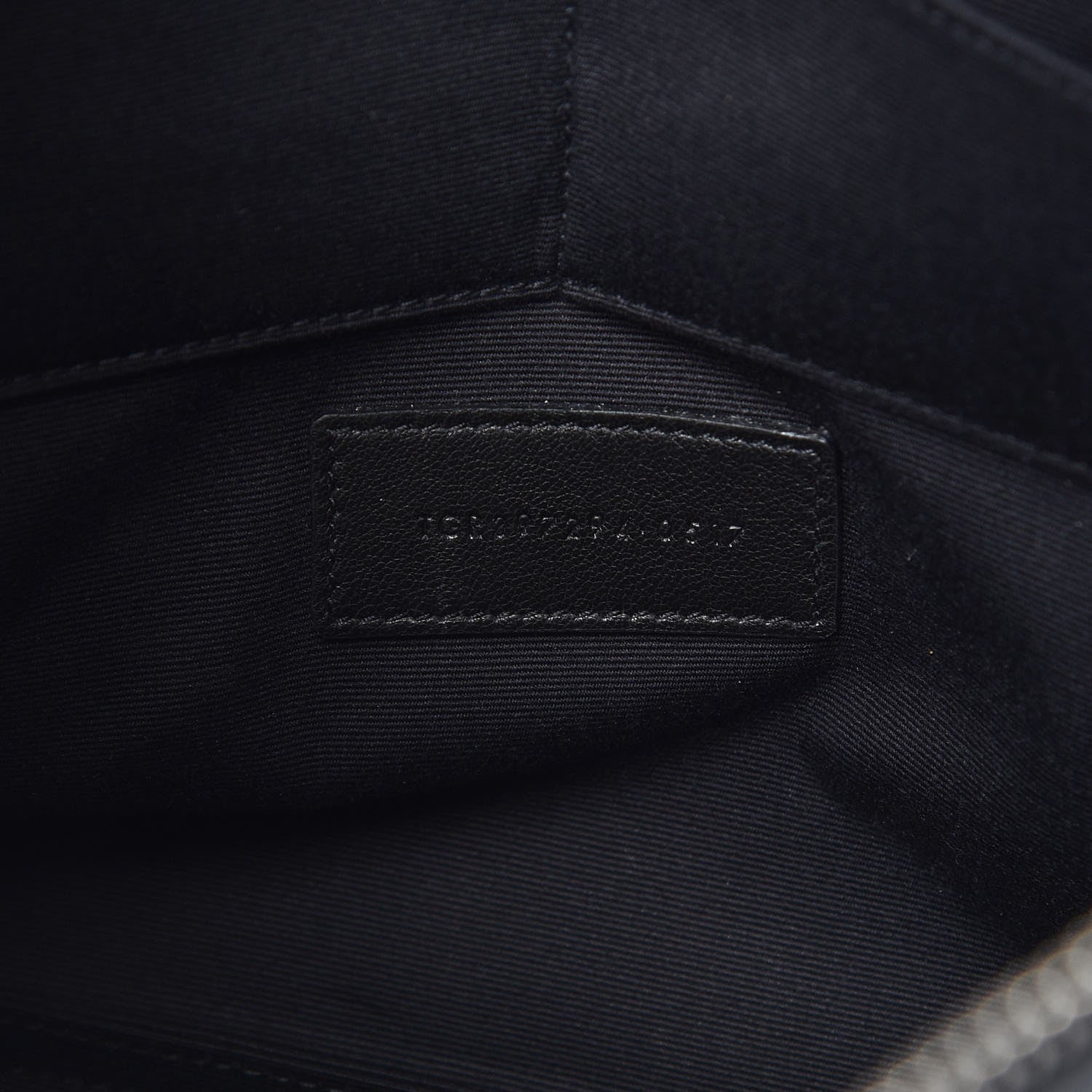 Saint Laurent Grain De Poudre Zipped Tablet Holder Marine 7 of 9
