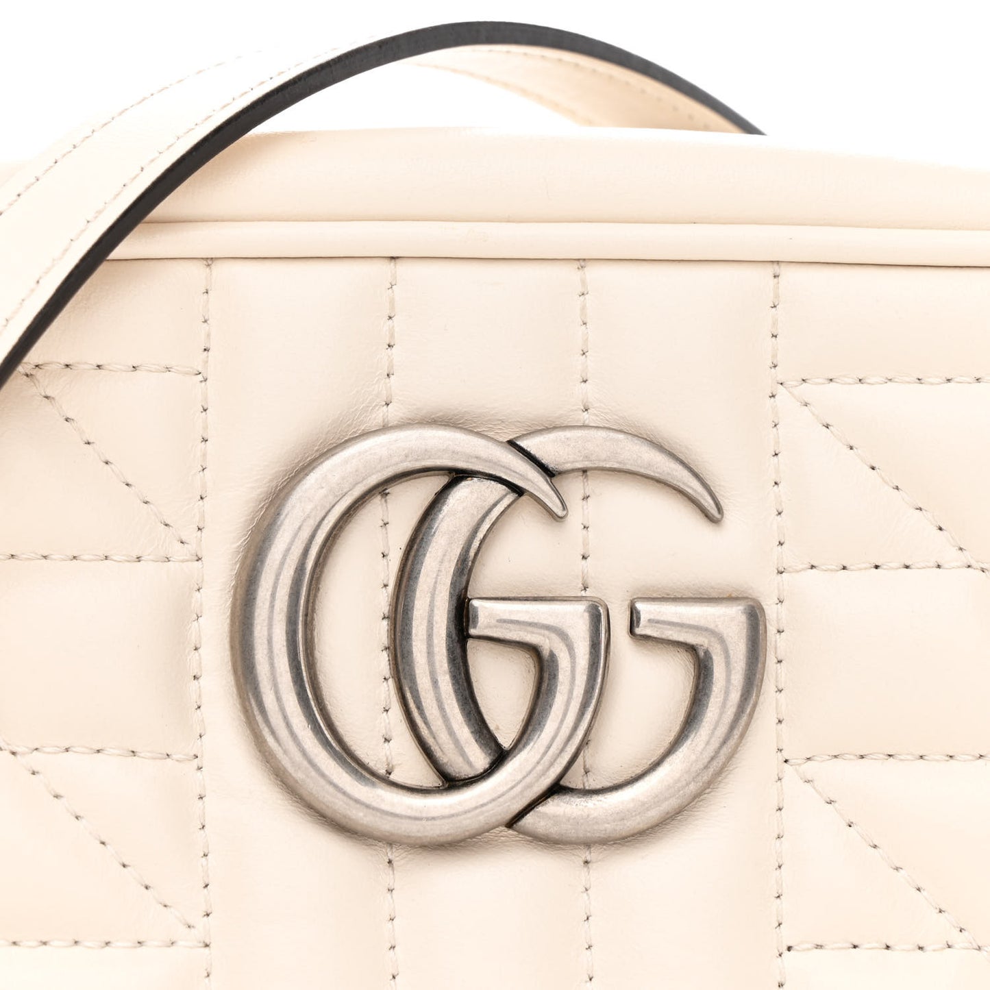 Calfskin Matelasse Aria Small GG Marmont Chain Shoulder Bag Mystic White