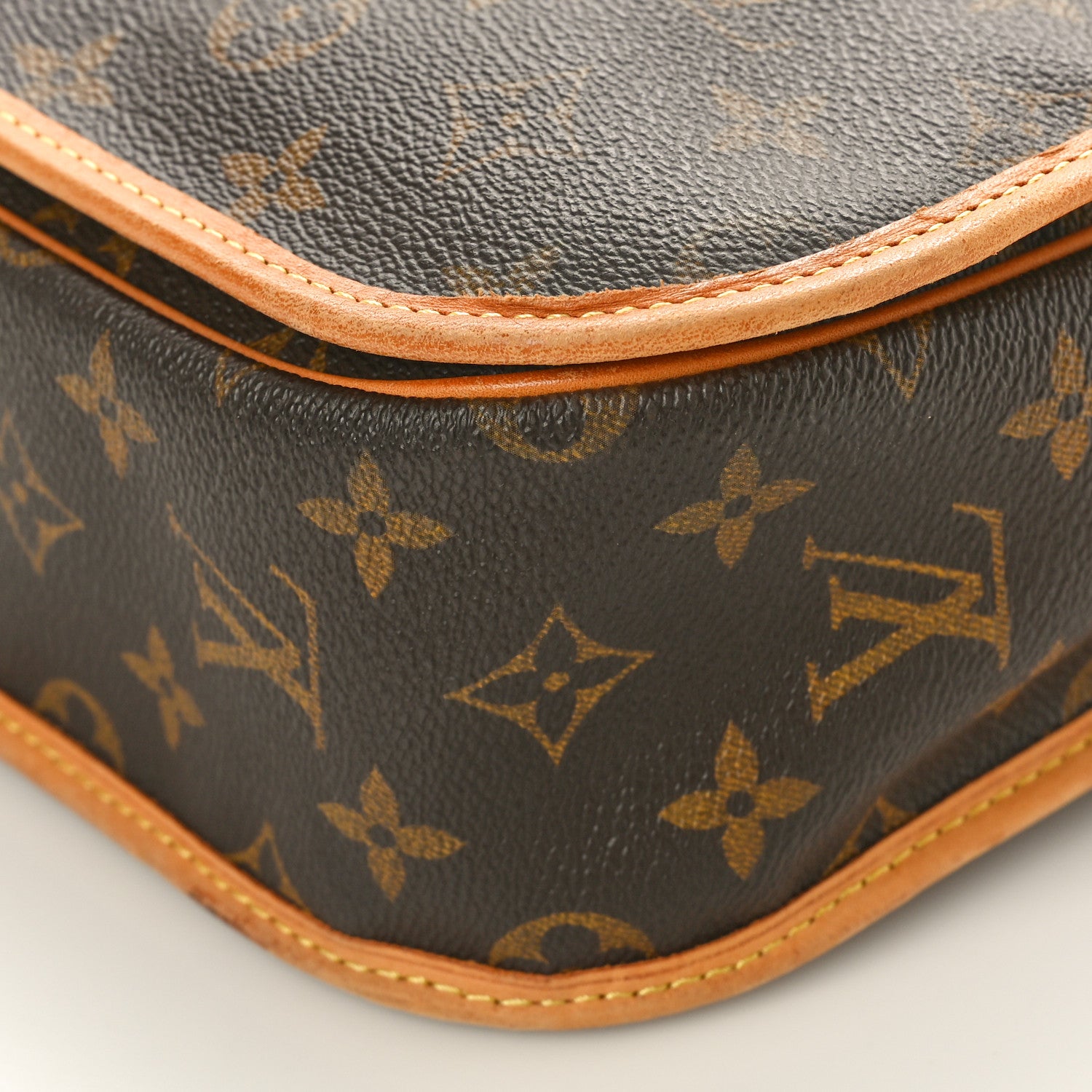 Louis Vuitton Monogram Bosphore GM Messenger Bag 9 of 9