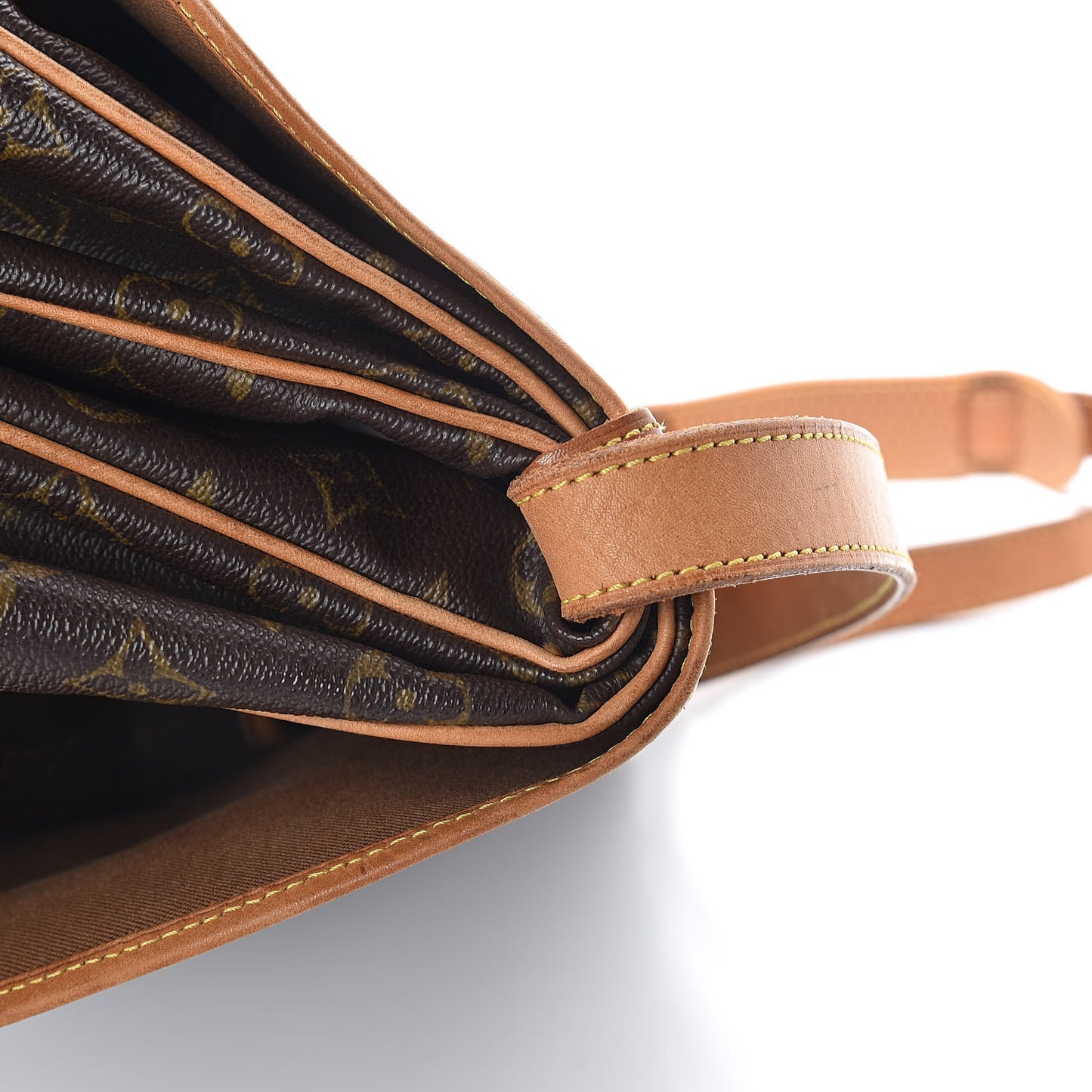 Monogram Saumur 35