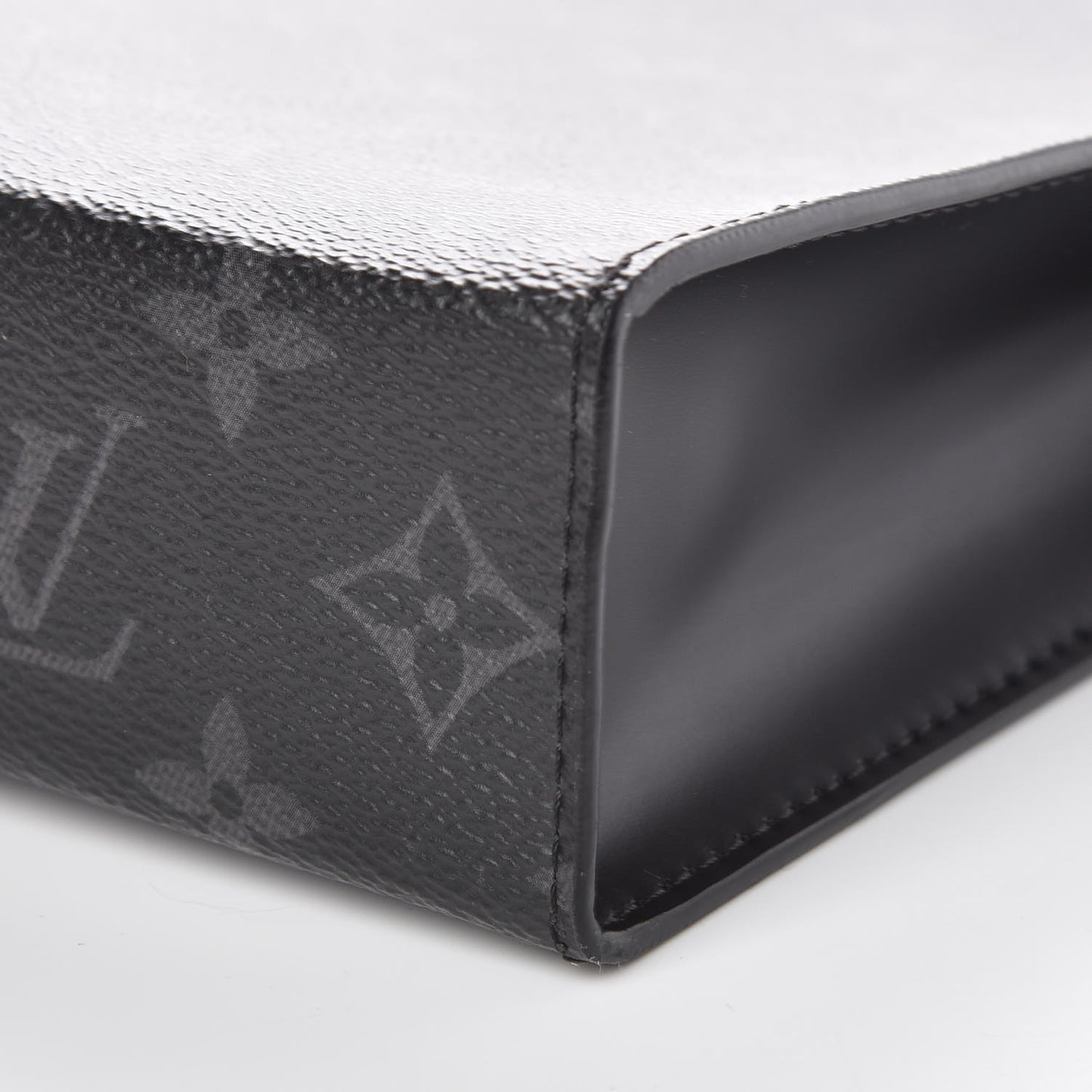 Monogram Eclipse Pochette Voyage MM