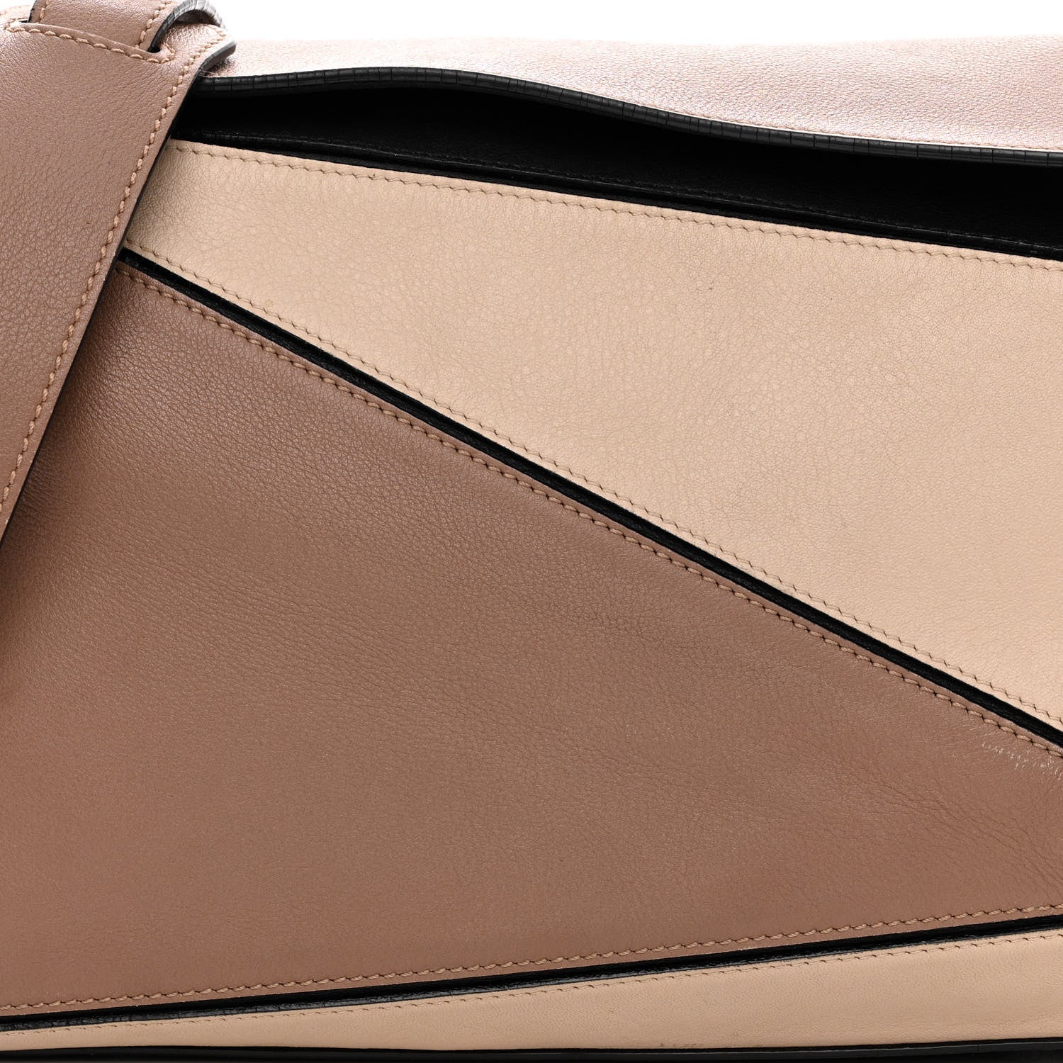 Loewe Calfskin Medium Puzzle Bag Sand Hazelnut Ash 9 of 21