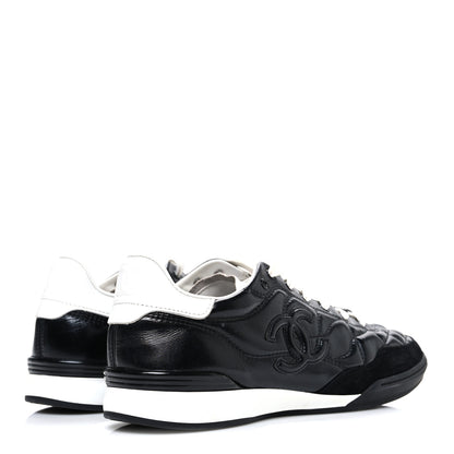Chanel Calfskin Suede Quilted Womens Logo Sneakers 39 Black White 5 of 11