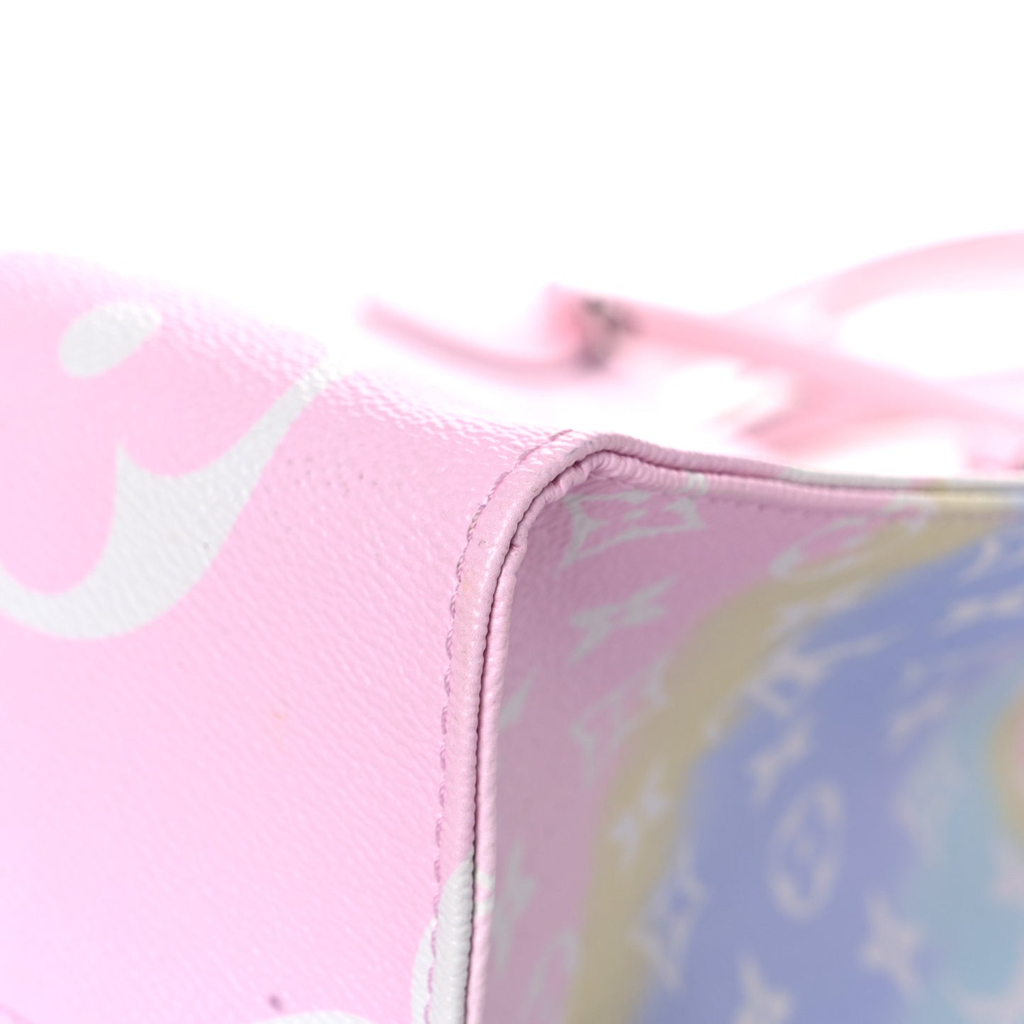 Monogram Escale Onthego GM Pastel