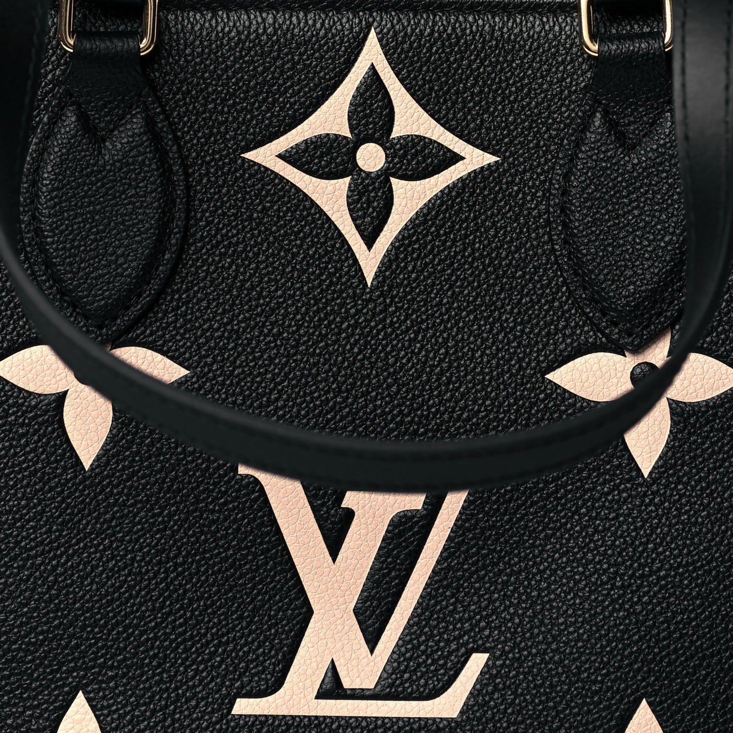 Empreinte Monogram Giant Onthego MM Black Beige