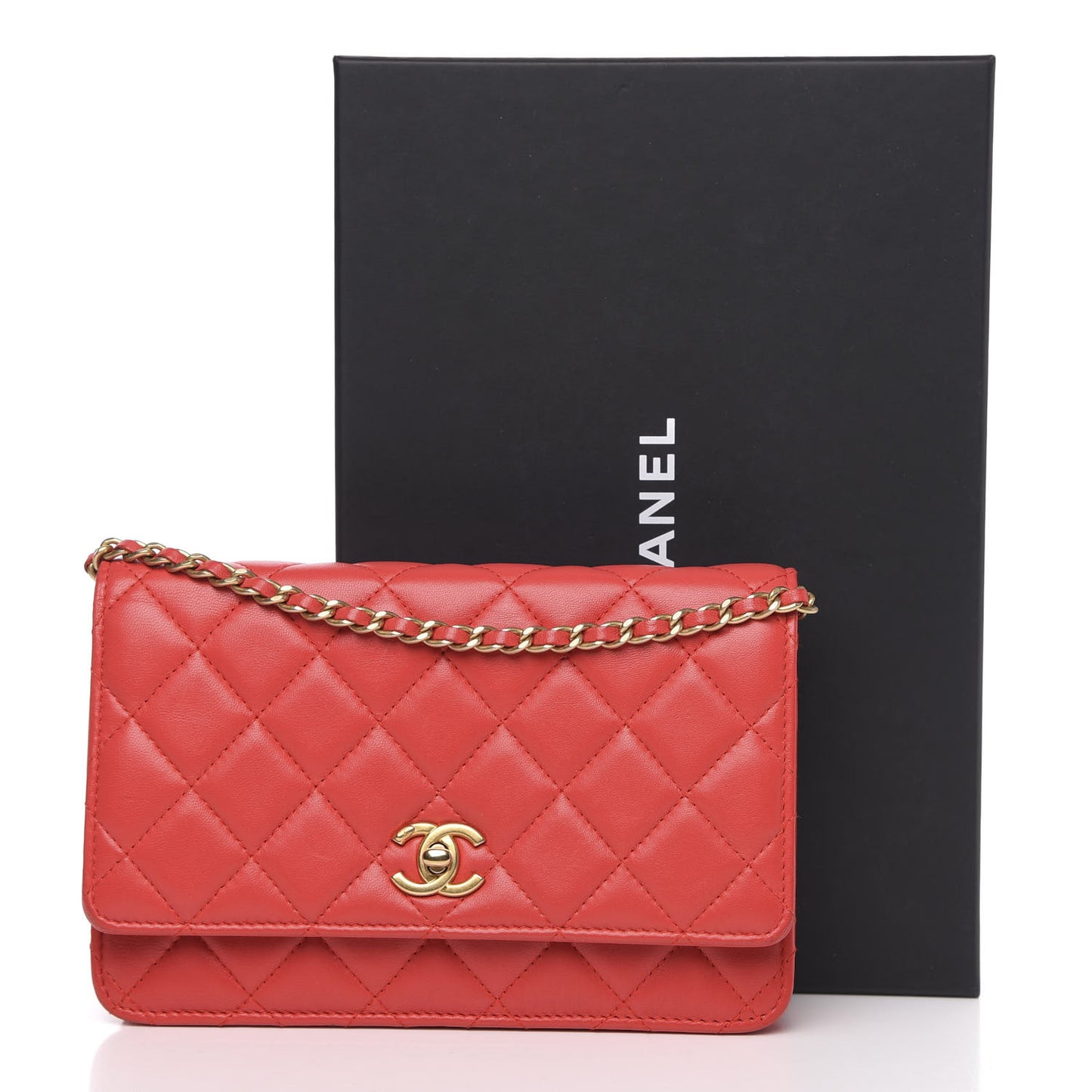 Lambskin Quilted CC Pearl Crush Wallet on Chain WOC Red