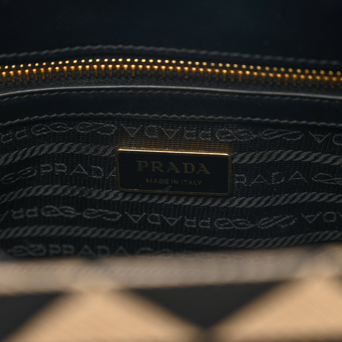 Jacquard Saffiano Triangolo Symbole Embroidered Small Tote Black Corda