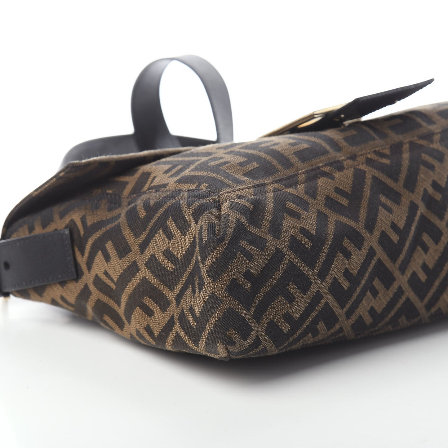 Zucca Vitello Elite Shoulder Bag Tobacco