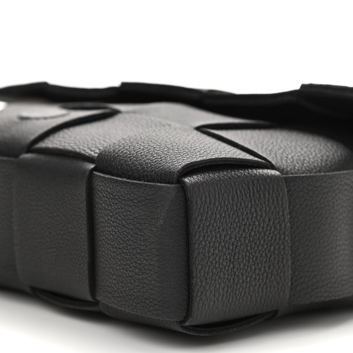 Bottega Veneta Calfskin Maxi Intreccio Cassette Bag Black 9 of 9