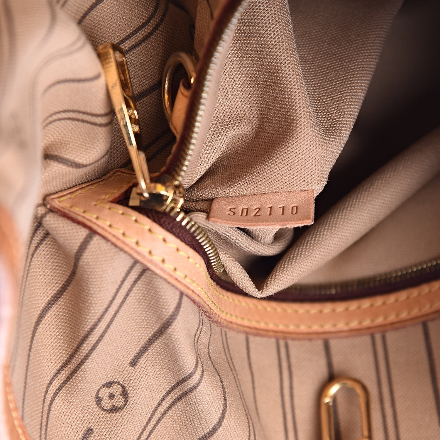 Louis Vuitton Monogram Delightful MM 7 of 18