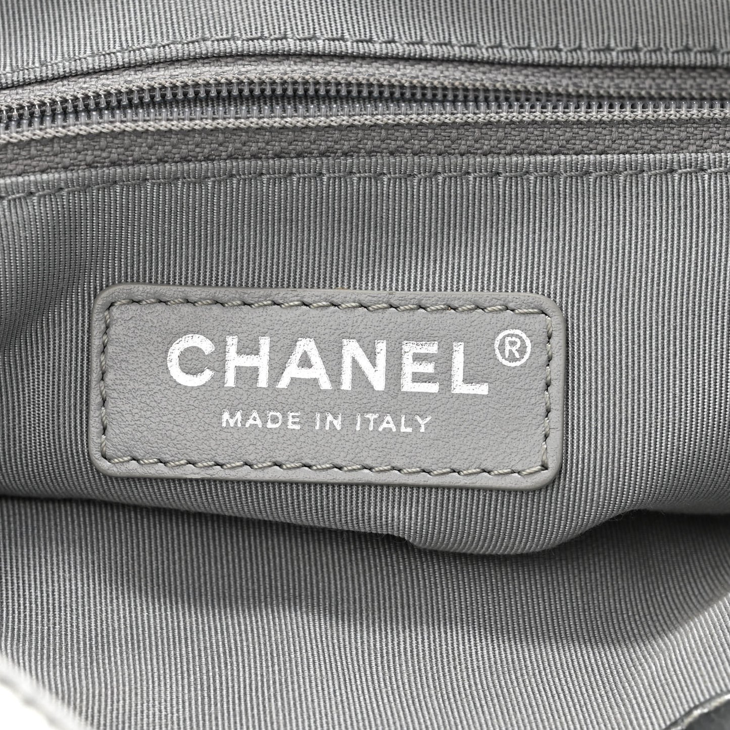 Metallic Crumpled Calfskin Chain 20s Signe Tote Silver