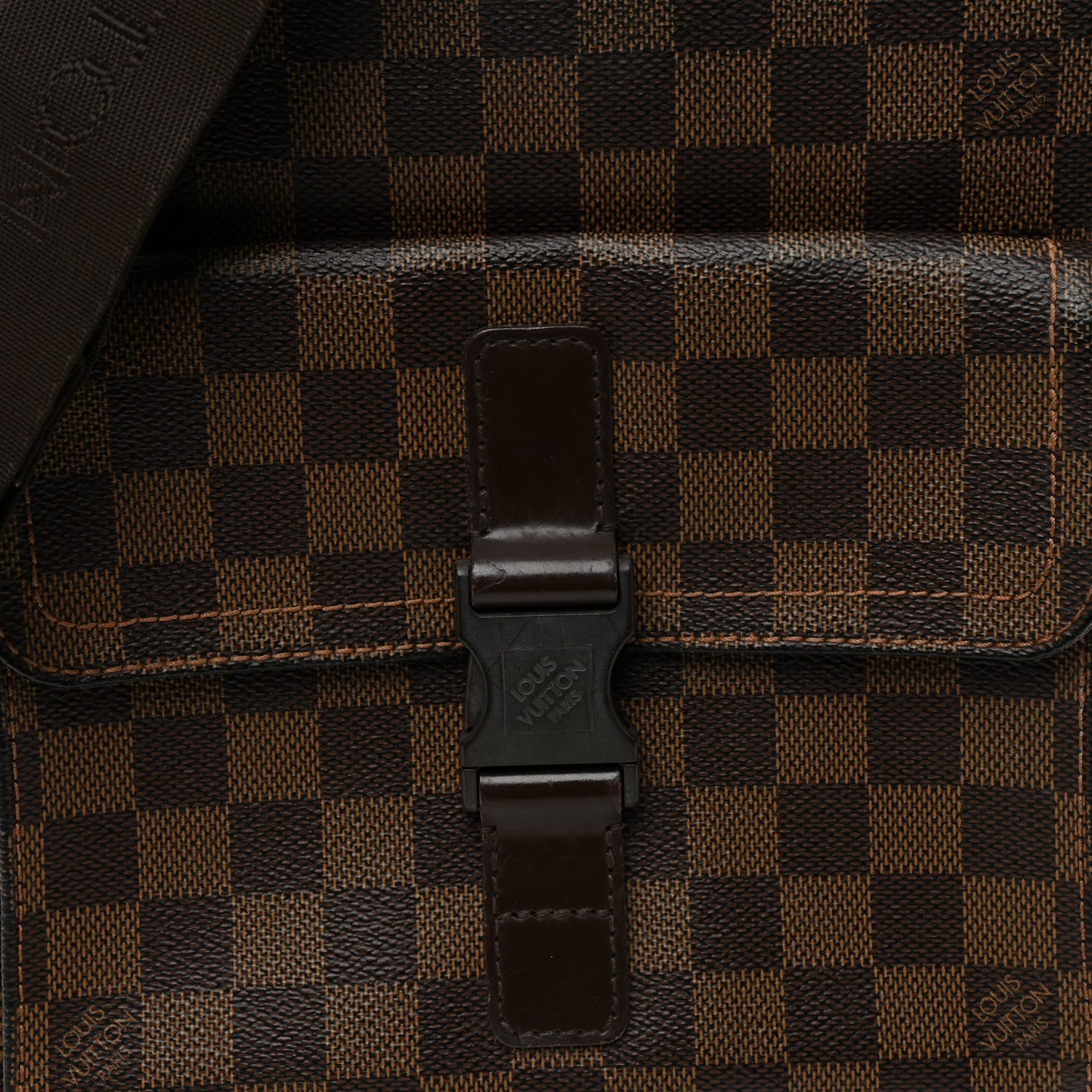 Damier Ebene Pochette Melville