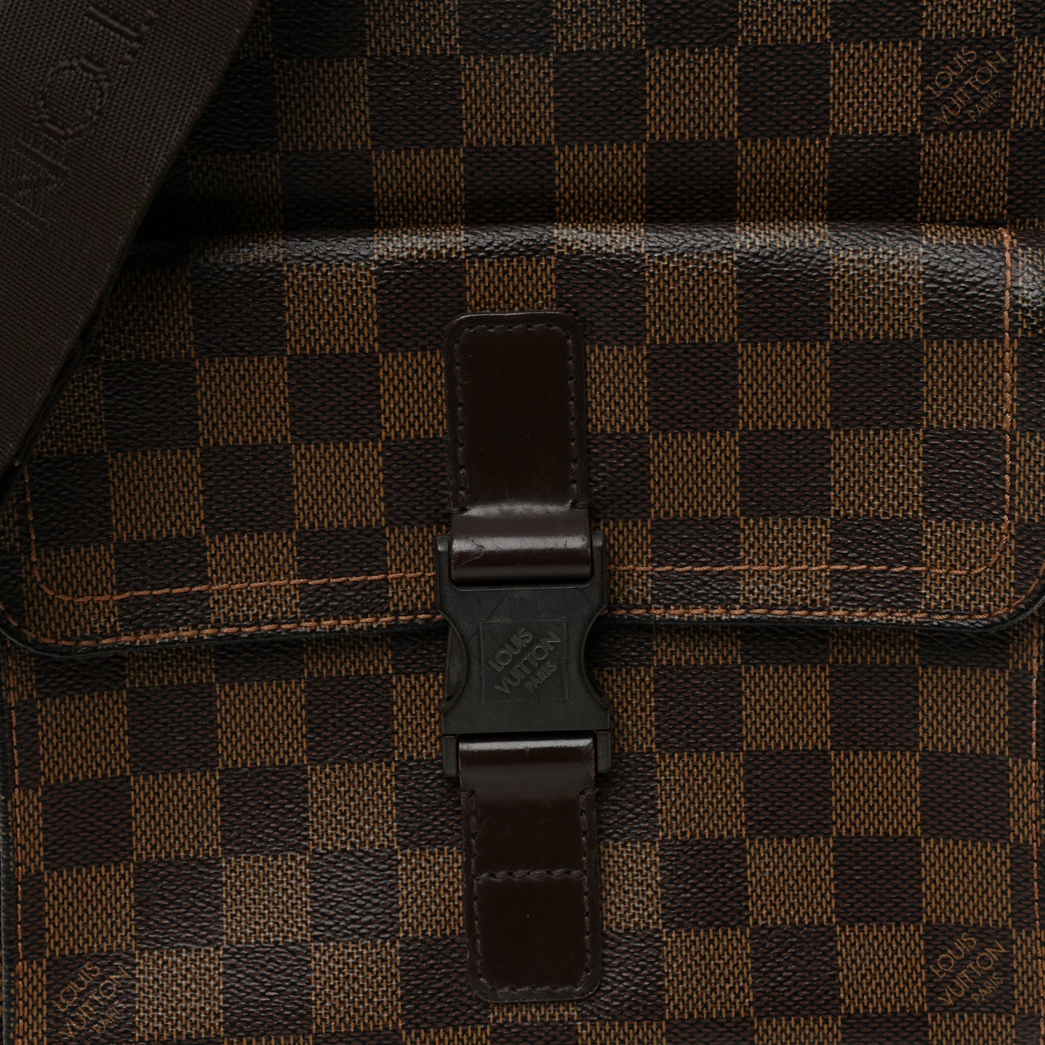 Louis Vuitton Damier Ebene Pochette Melville 7 of 10