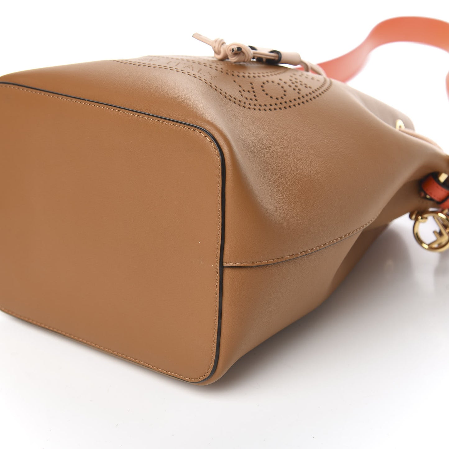Vitello Grace F is Fendi Stamp Patch Perforated Small Mon Tresor Bucket Bag Nocciola