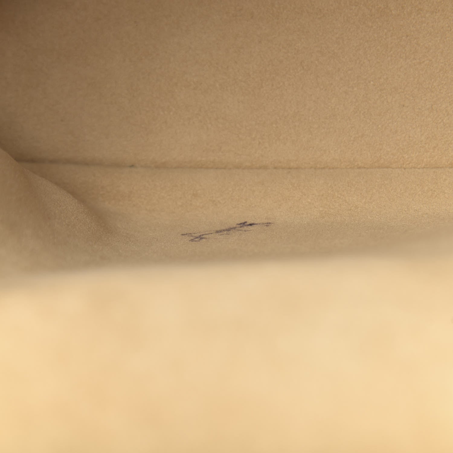 Louis Vuitton Monogram Manhattan GM 8 of 15