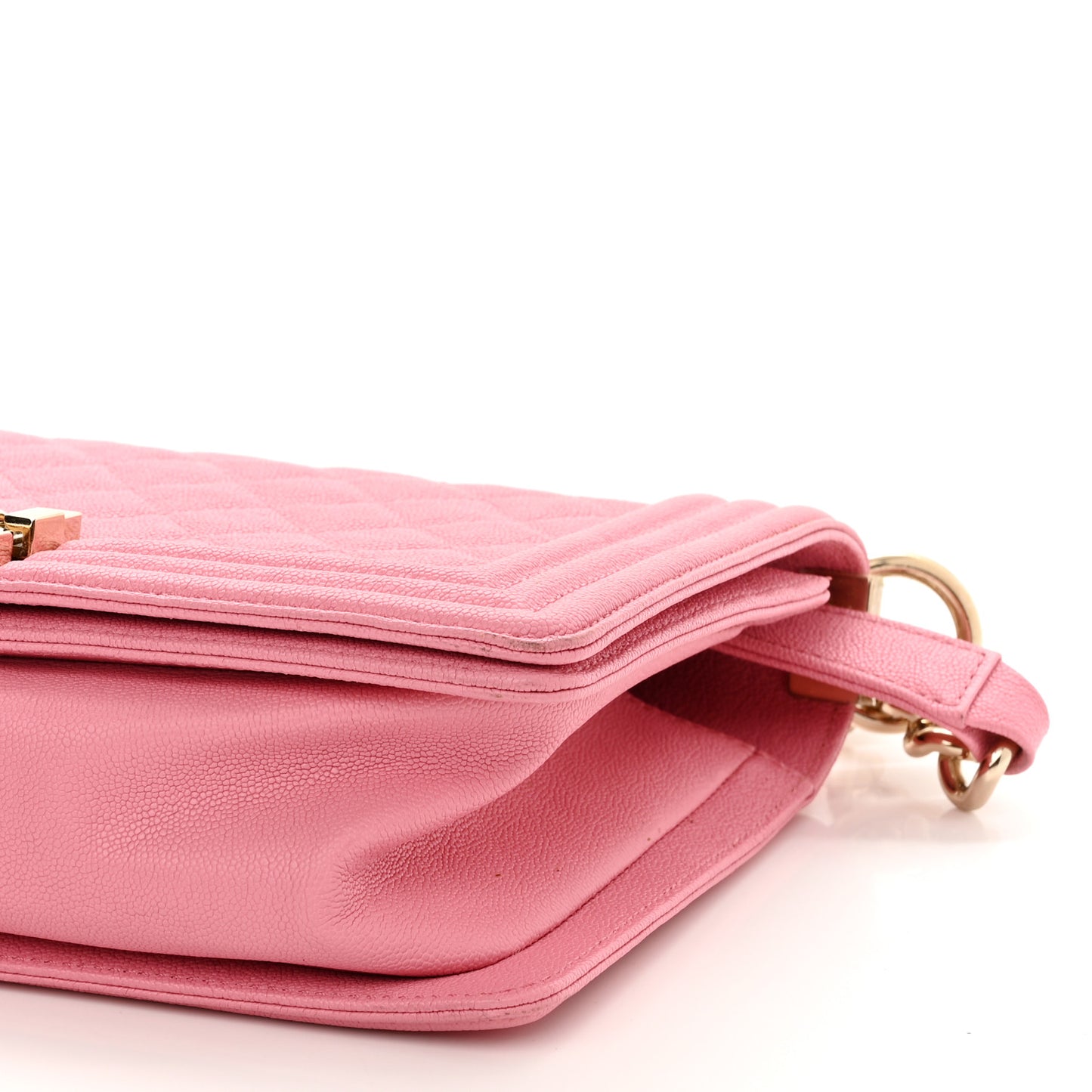 Caviar Quilted Medium Boy Flap Light Pink