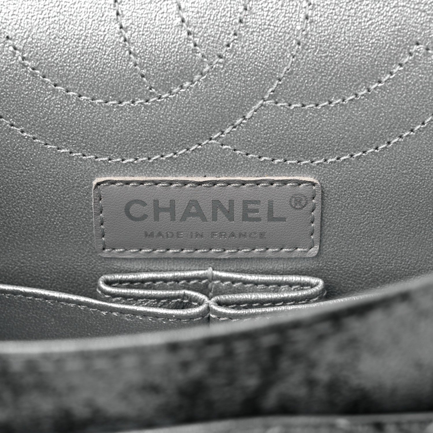 Chanel Metallic Caviar Quilted 2.55 Reissue 226 Flap Silver Black 6 of 10