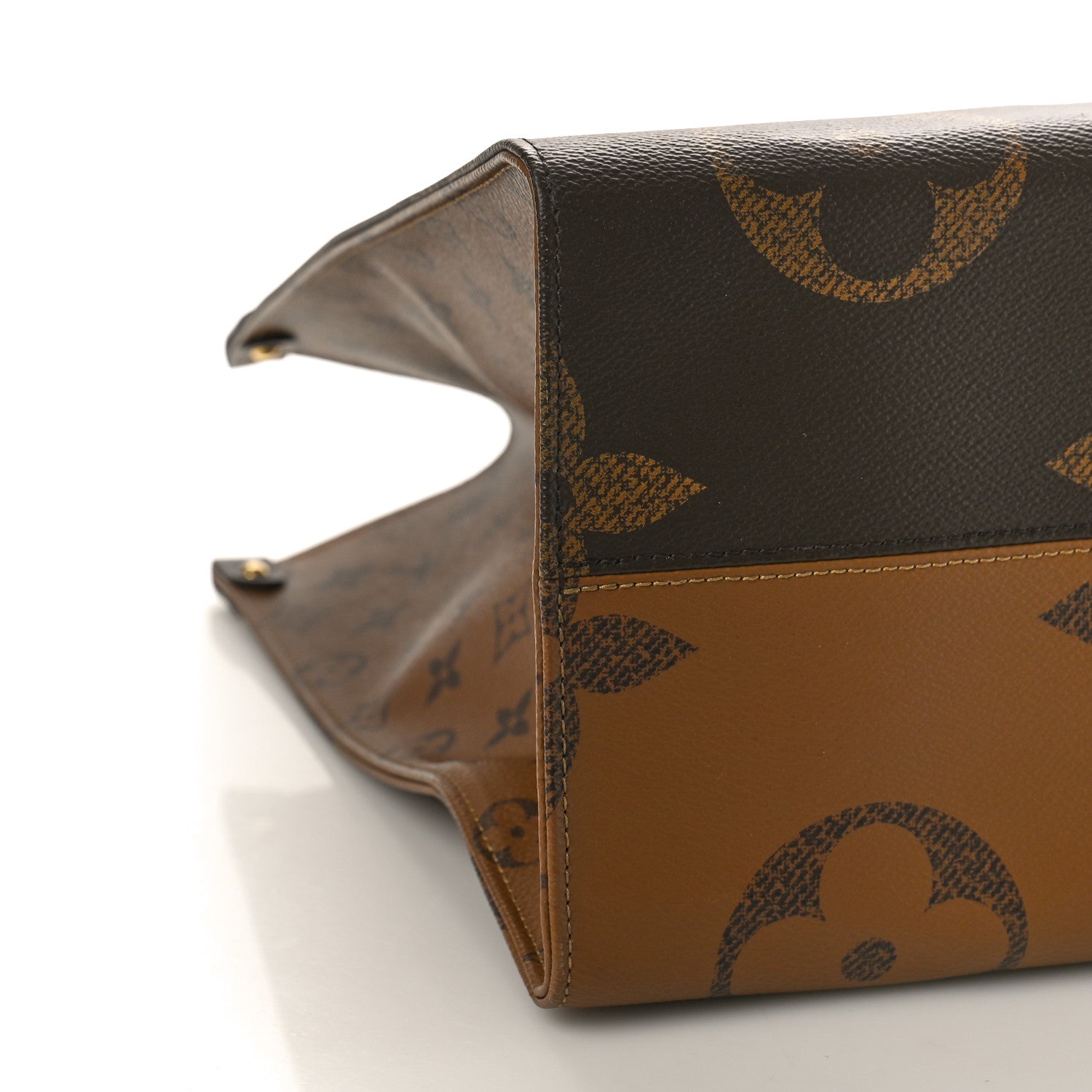 Louis Vuitton Reverse Monogram Giant Onthego GM 8 of 10