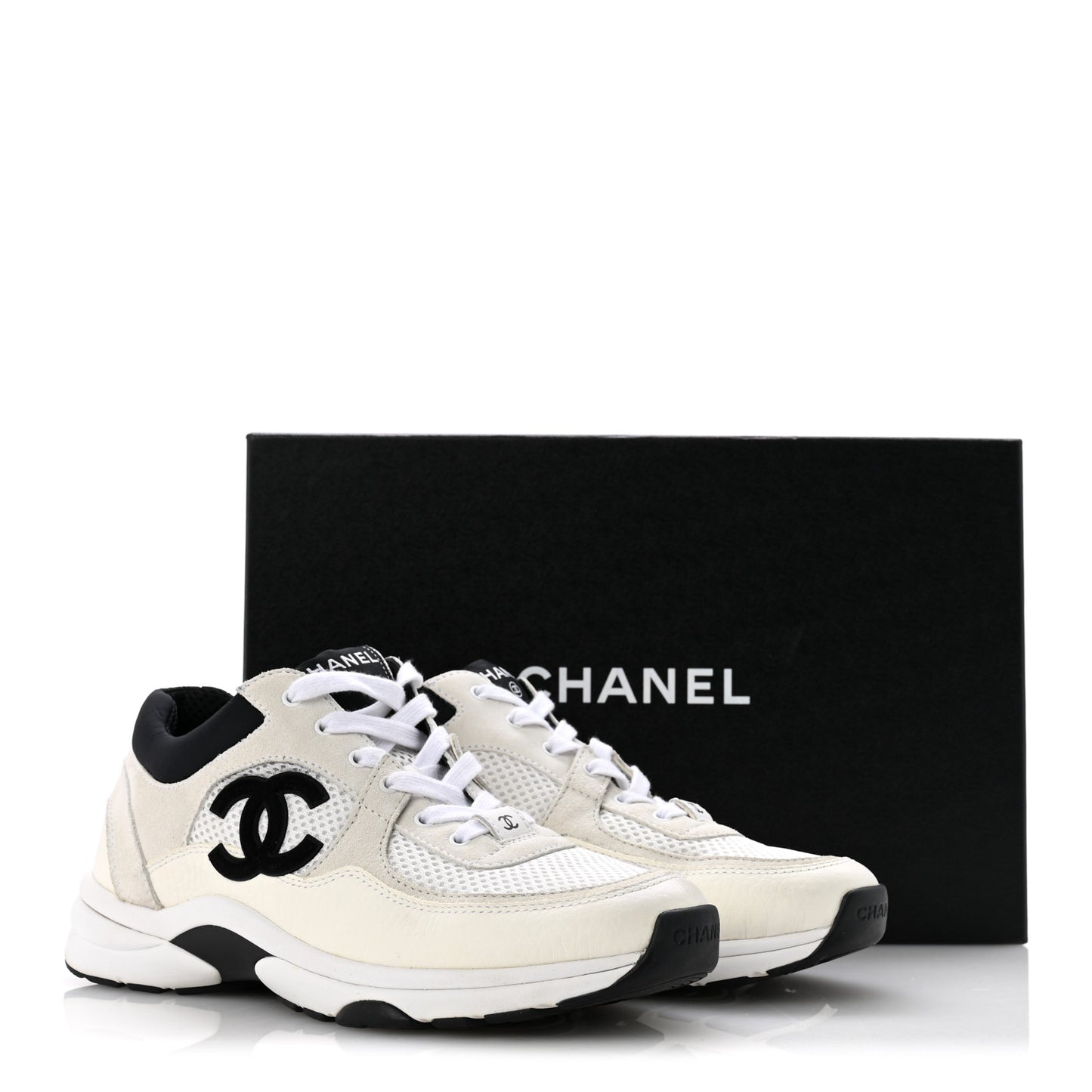 Mesh Suede Calfskin Grained Calfskin Womens CC Sneakers 37.5 White Black