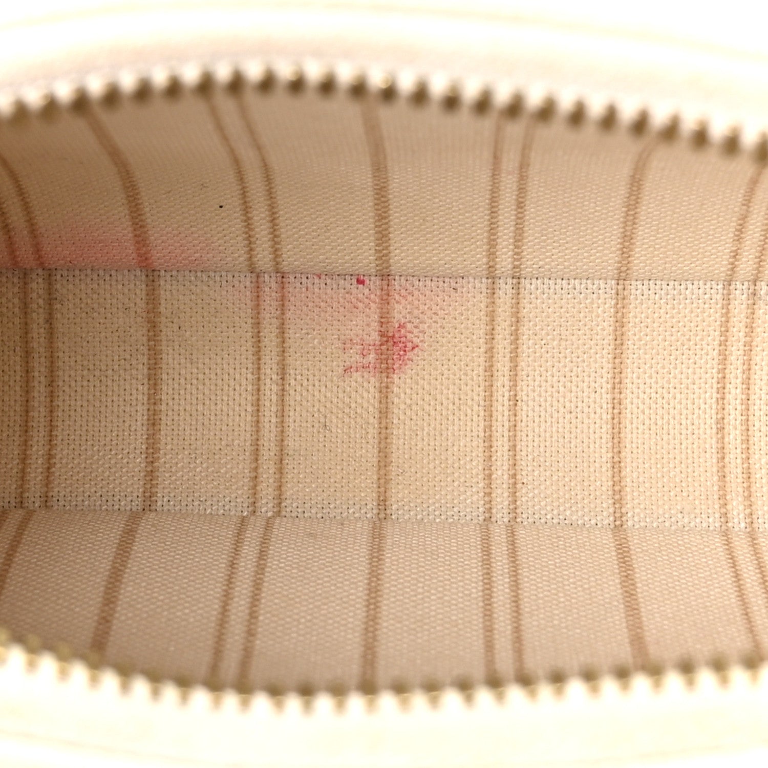 Louis Vuitton Empreinte Easy Pouch On Strap Cream 5 of 9