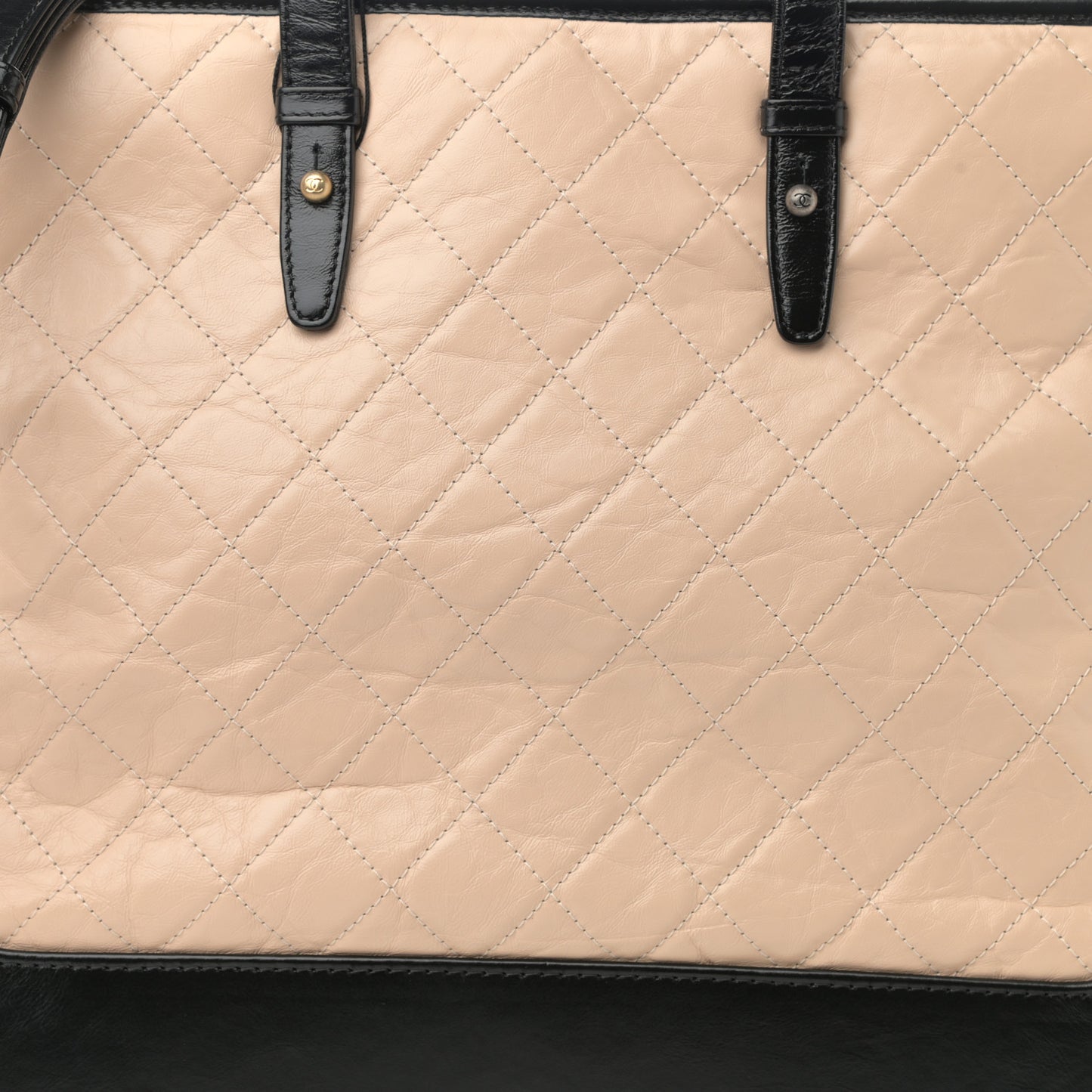 Aged Calfskin Quilted Large Gabrielle Shopping Tote Beige Black