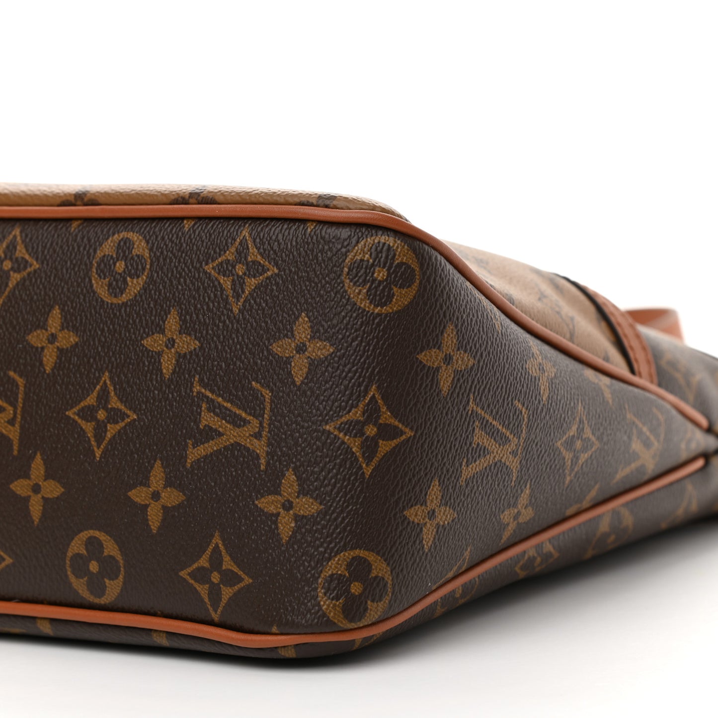 Reverse Monogram Dauphine Hobo PM