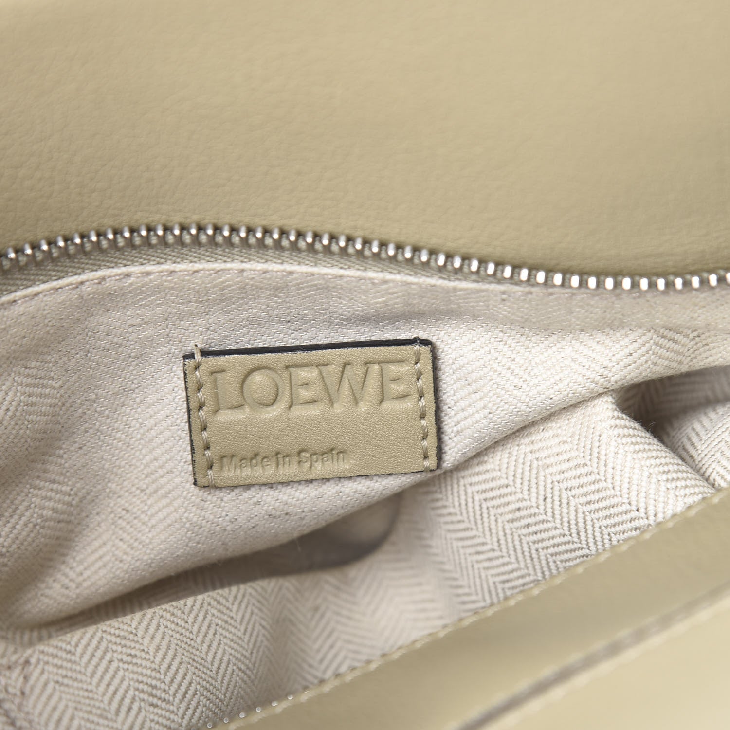 Loewe Calfskin Medium Puzzle Bag Beige 7 of 11