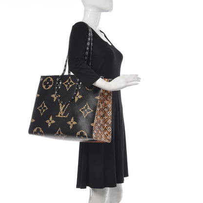 Louis Vuitton Monogram Giant Jungle Onthego GM Black 3 of 11