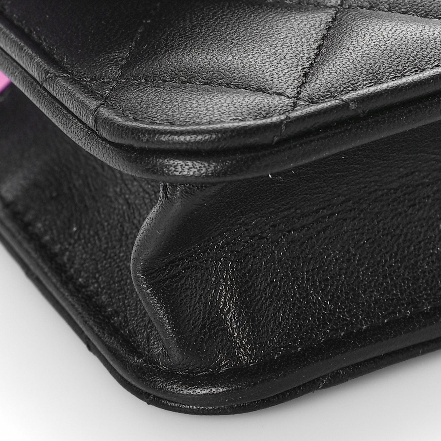 Lambskin Quilted Flap Phone Holder With Chain Black Lilac