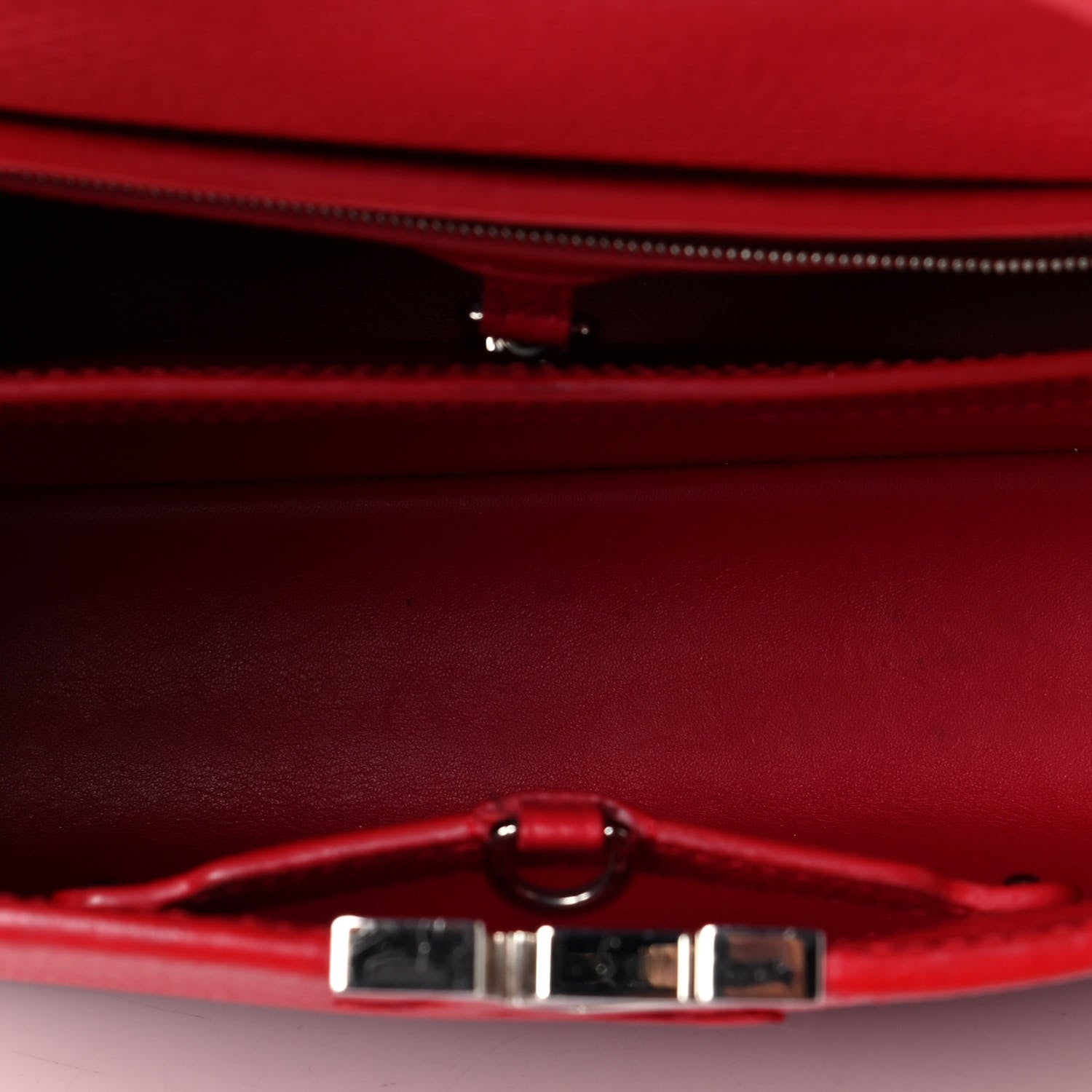 Louis Vuitton Taurillon Capucines PM Rubis 4 of 7