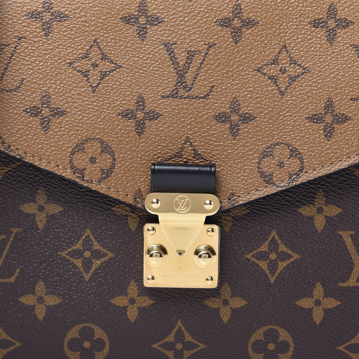 Reverse Monogram Pochette Metis