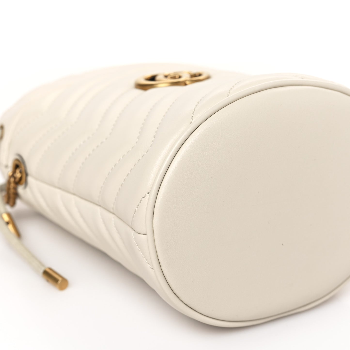 Calfskin Matelasse Mini GG Marmont 2.0 Bucket Bag White