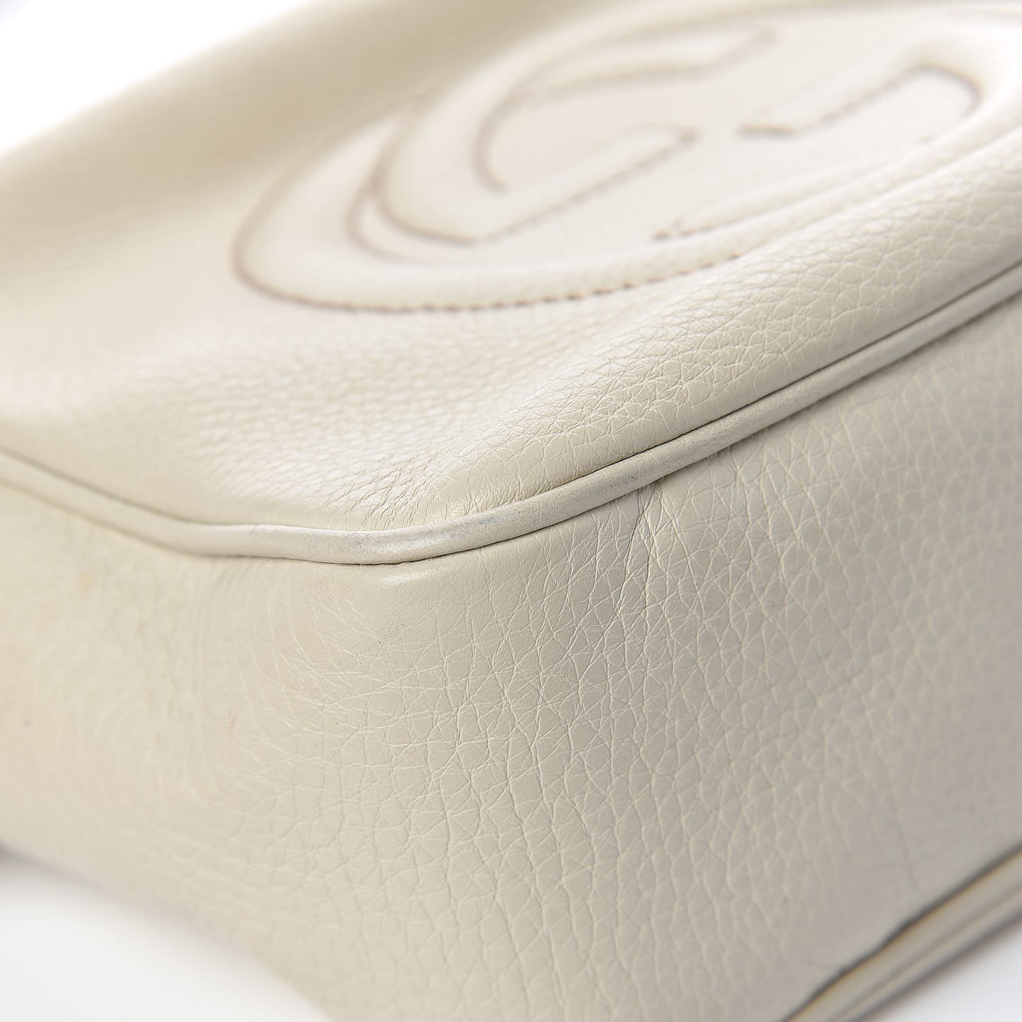 Pebbled Calfskin Small Soho Disco Bag Off White