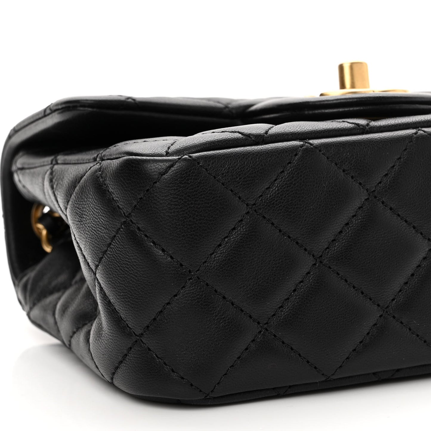 Lambskin Quilted Mini Pearl Crush Flap Black
