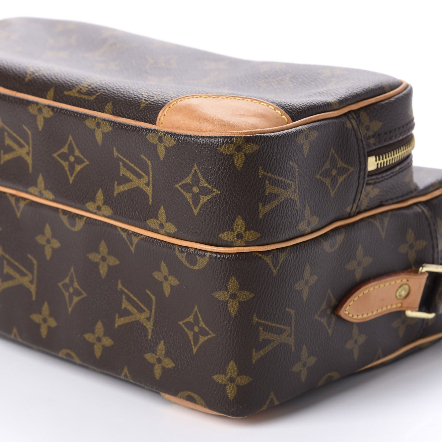 Monogram Nil 28