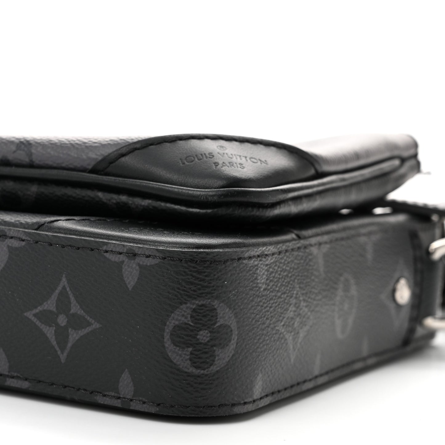 Reverse Monogram Eclipse Trio Messenger