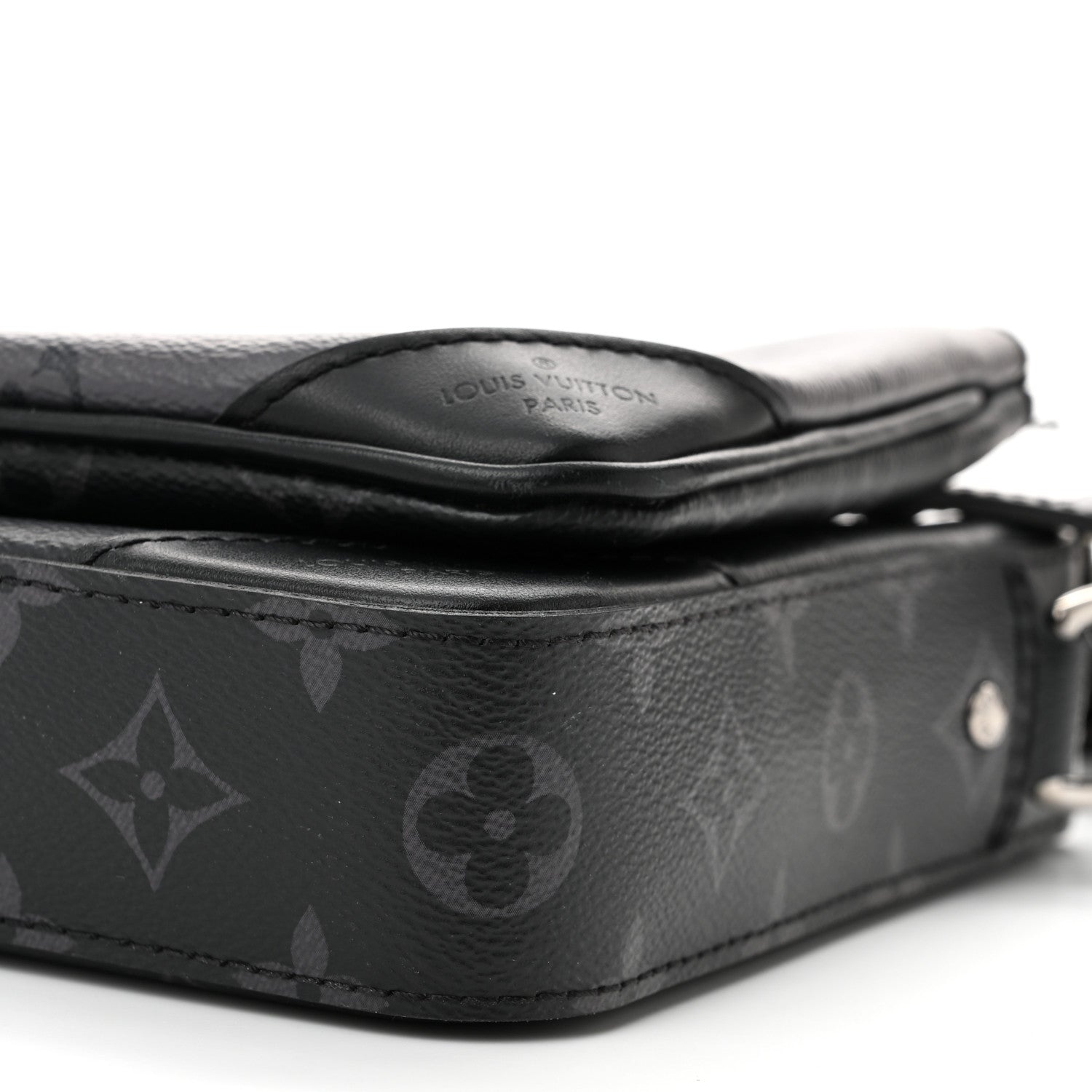 Louis Vuitton Reverse Monogram Eclipse Trio Messenger 9 of 9