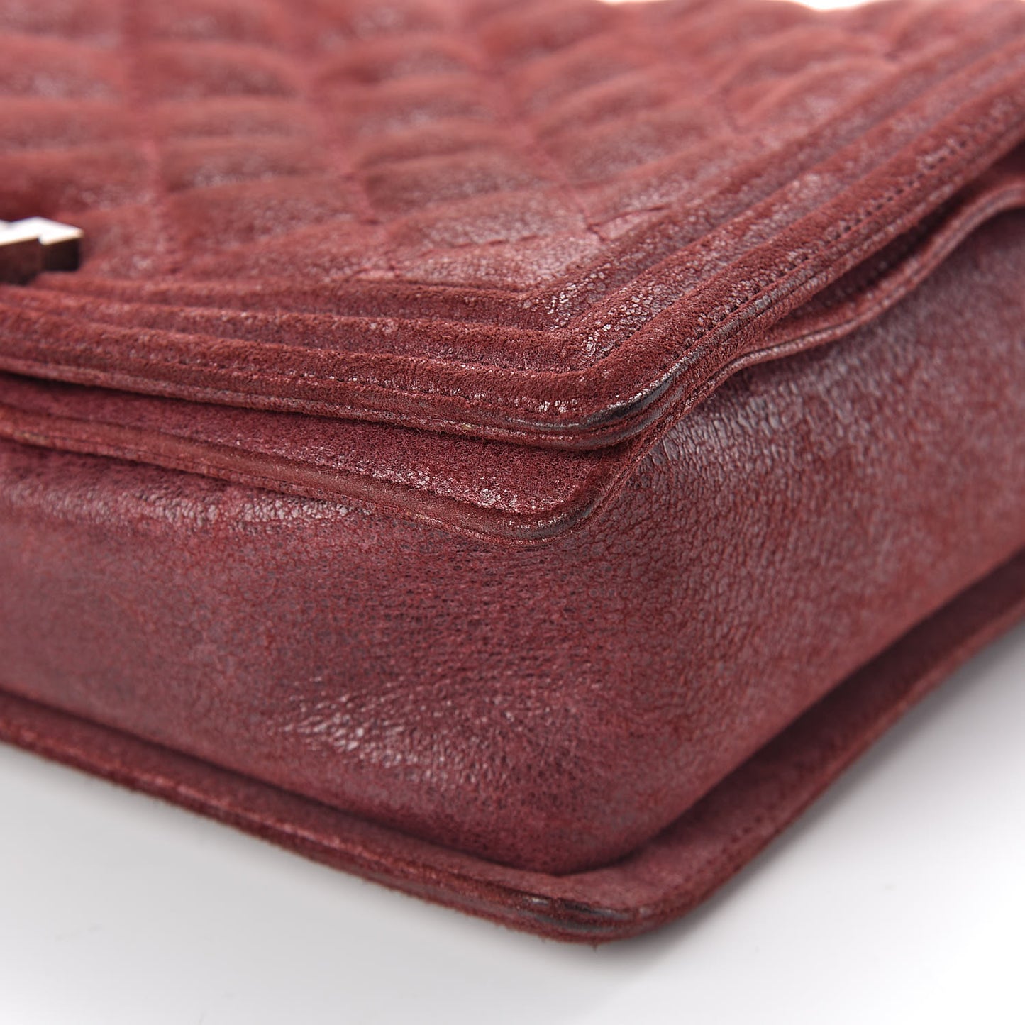 Iridescent Calfskin Quilted New Medium Gentle Boy Flap Dark Red