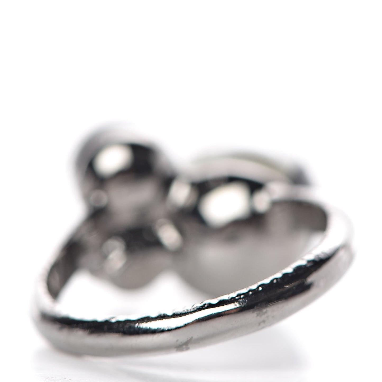 Ruthenium Pearl CC Ring 5 Pearly White Dark Grey