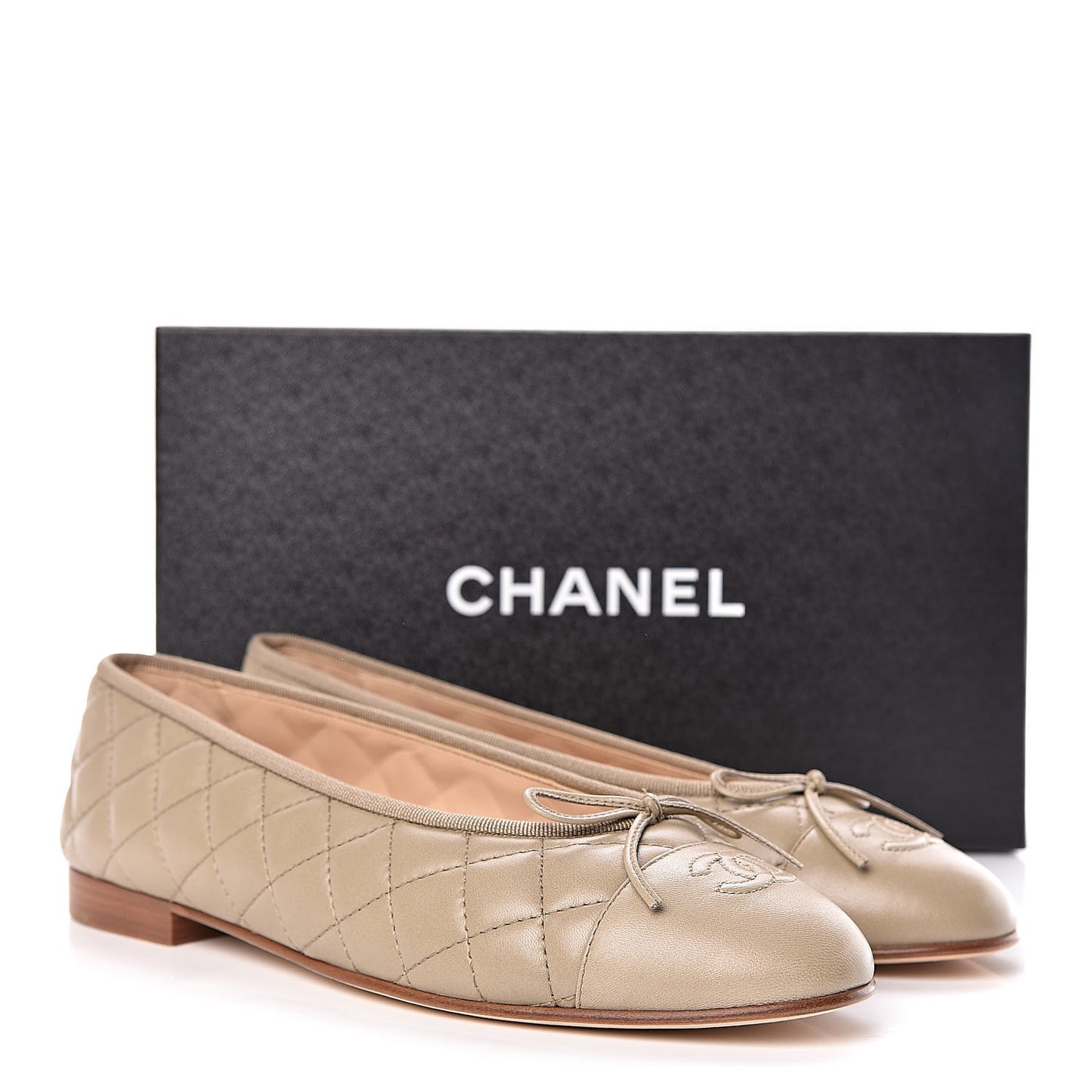 Lambskin Quilted Cap Toe Ballerina Flats 41 Beige