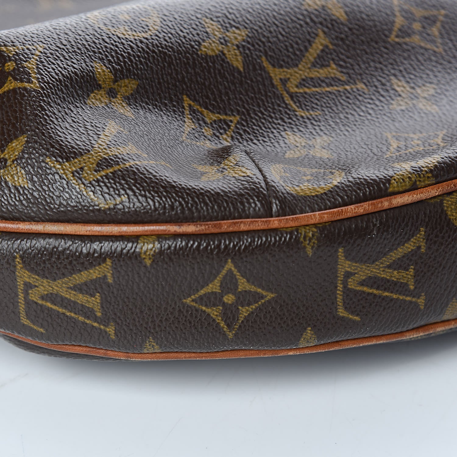 Louis Vuitton Monogram Croissant GM 7 of 21