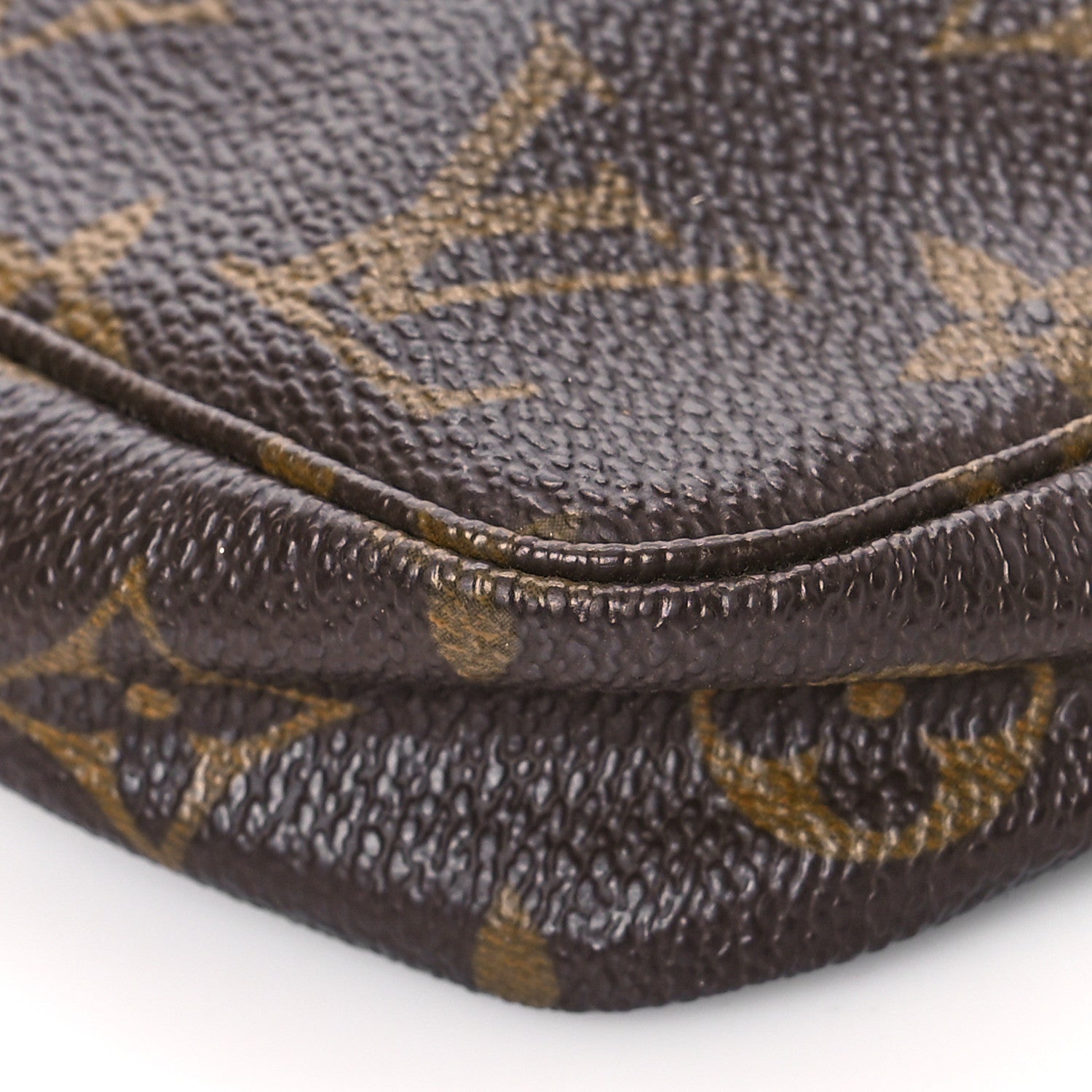 Louis Vuitton Monogram Pochette Accessories 9 of 10